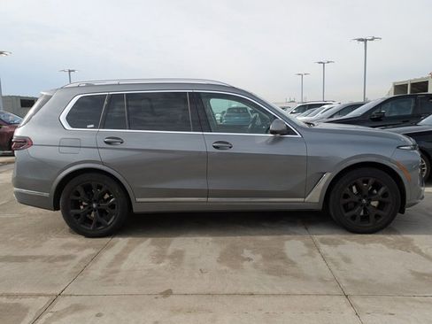 Used 2023 BMW X7 xDrive40i w/ Premium Package image 4