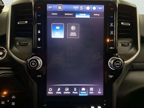 Used 2025 RAM 2500 Big Horn image 41