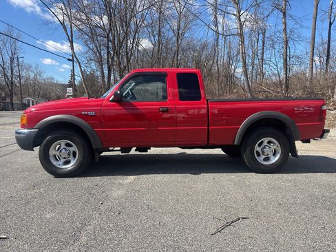 Used 2001 Ford Ranger XLT image 2