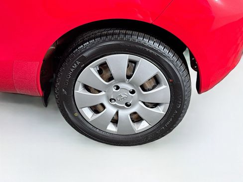 Used 2008 Toyota Yaris 2-Door Hatchback FWD image 9