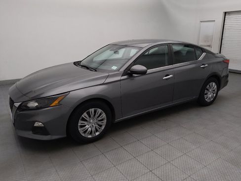 Used 2022 Nissan Altima 2.5 S FWD image 2