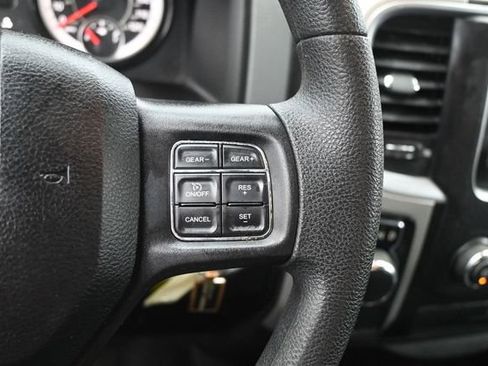 Used 2019 RAM 1500 Classic SLT RWD image 24