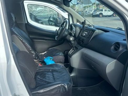 Used 2015 Nissan NV200 S w/ Cruise Control Package FWD image 5