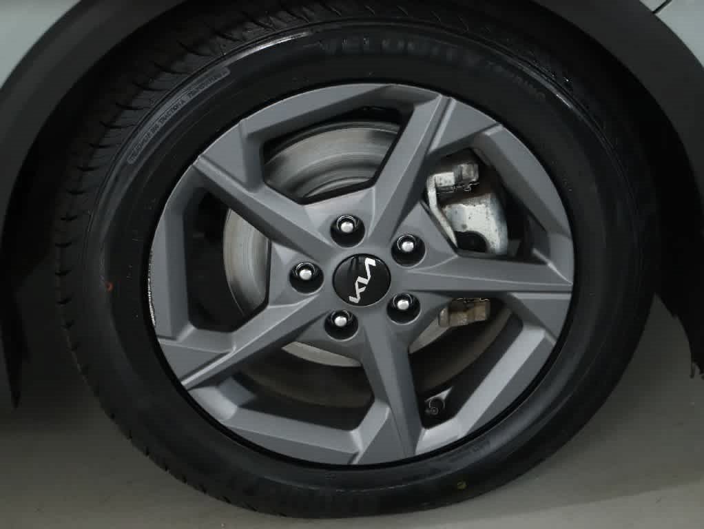 Used 2025 Kia K4 FWD image 10