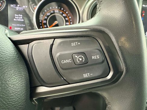 Used 2023 Jeep Gladiator Sport image 27