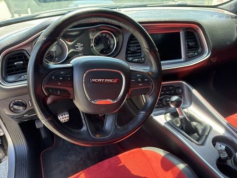 Used 2017 Dodge Challenger R/T Scat Pack RWD image 23