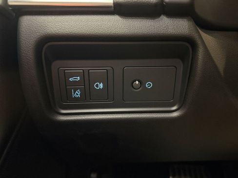 Used 2021 Jaguar F-TYPE P300 image 24