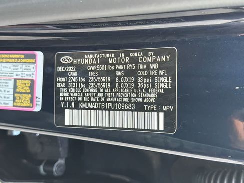 Used 2023 Genesis GV70 2.5T w/ Advanced Package AWD/4WD image 33