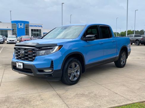 Certified 2024 Honda Ridgeline TrailSport image 3