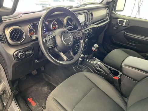 Used 2019 Jeep Wrangler Unlimited Sport S image 4