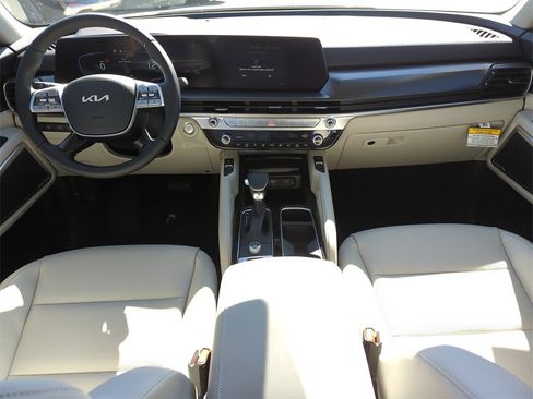 New 2025 Kia Telluride S image 13
