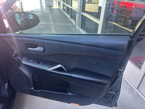 Used 2017 Toyota Camry XSE w/ Moonroof Package FWD image 20