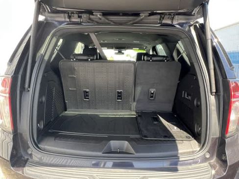 Used 2022 Chevrolet Tahoe LT w/ Luxury Package AWD/4WD image 11