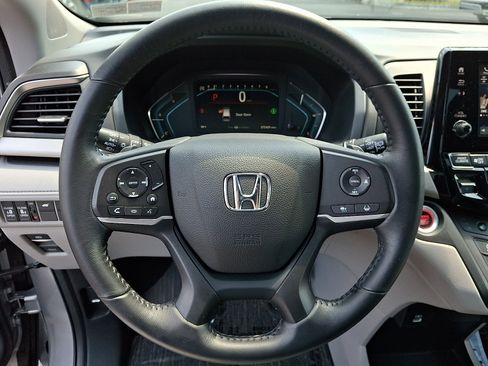 Used 2022 Honda Odyssey EX-L image 18