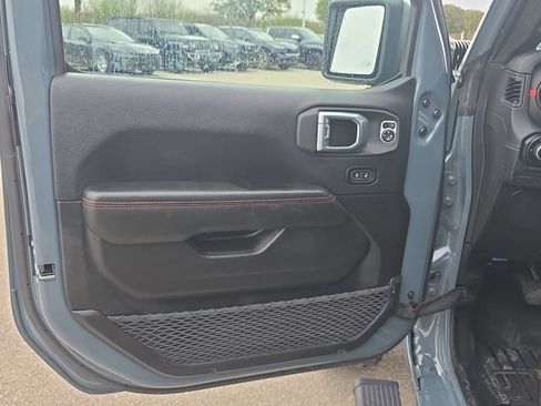 Used 2024 Jeep Wrangler Unlimited Rubicon image 26