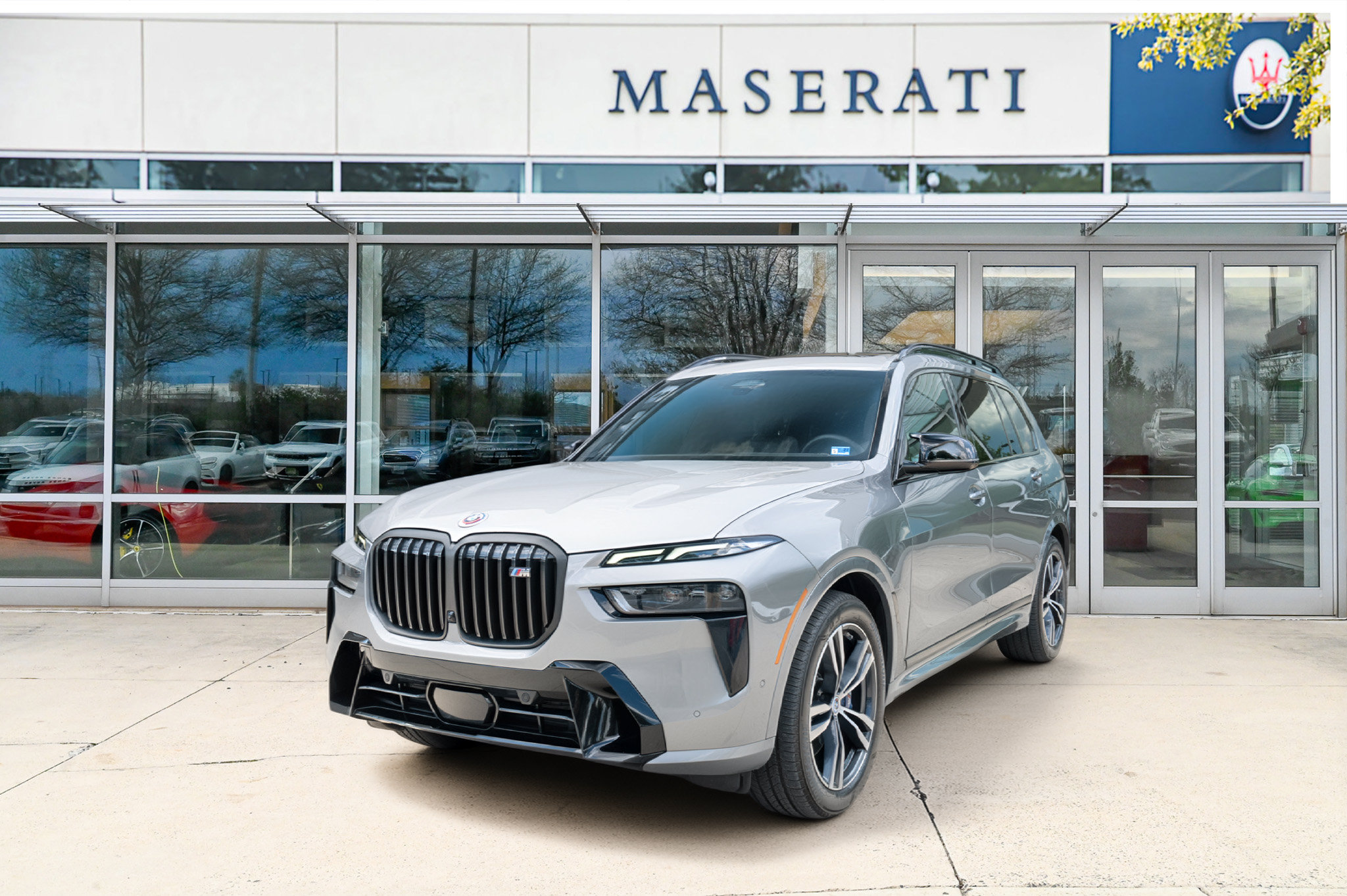 Used 2023 BMW X7 M60i w/ Executive Package AWD/4WD image 1