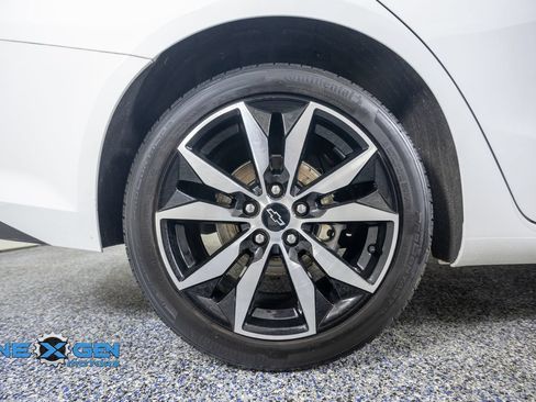 Used 2023 Chevrolet Malibu RS FWD image 42