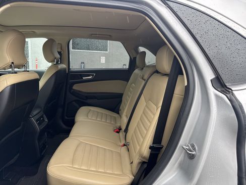 Used 2016 Ford Edge SEL w/ Equipment Group 201A image 6