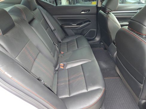 Used 2023 Nissan Altima 2.5 SR w/ SR Premium Package FWD image 25