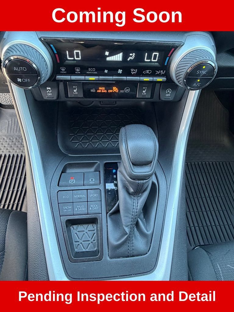 Used 2024 Toyota RAV4 XLE w/ Convenience Package AWD/4WD image 15