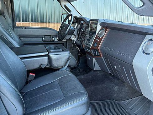 Used 2016 Ford F250 Lariat w/ Chrome Package image 8