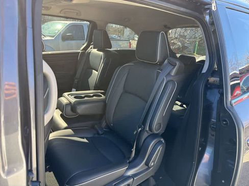 Used 2025 Honda Odyssey Elite image 24