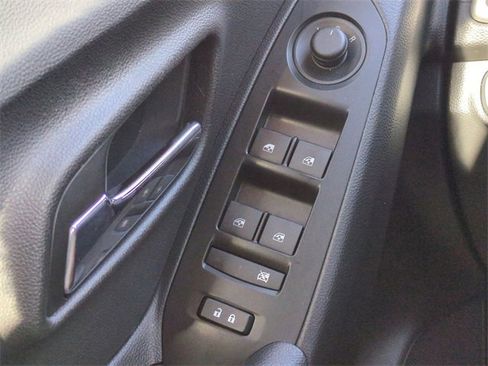 Used 2020 Chevrolet Trax LS image 22