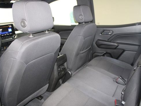 Used 2023 Chevrolet Colorado LT image 25
