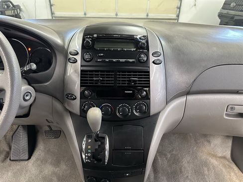 Used 2007 Toyota Sienna LE FWD image 20