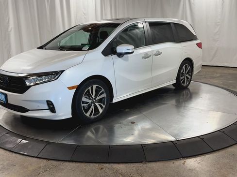 Used 2023 Honda Odyssey Touring image 6