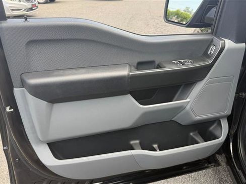 Used 2025 Ford F150 XL RWD image 5