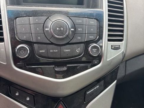 Used 2012 Chevrolet Cruze Eco FWD image 5