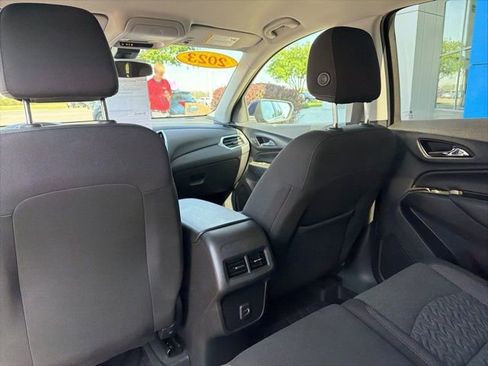 Used 2023 Chevrolet Equinox LT AWD/4WD image 19