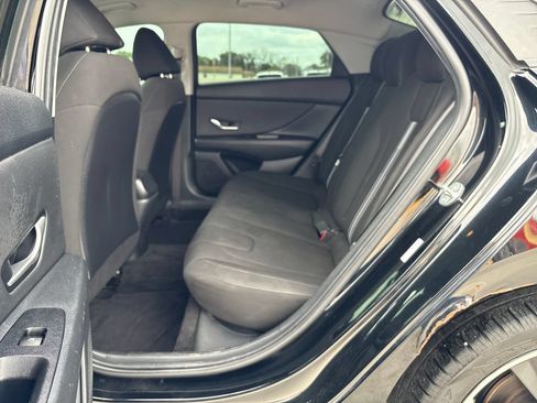 Used 2023 Hyundai Elantra SEL w/ Convenience Package FWD image 27