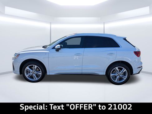 Certified 2022 Audi Q3 2.0T Premium Plus w/ Premium Plus Package image 6