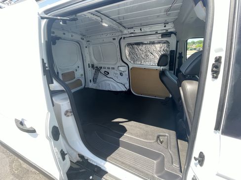 Used 2014 Ford Transit Connect XL FWD image 11