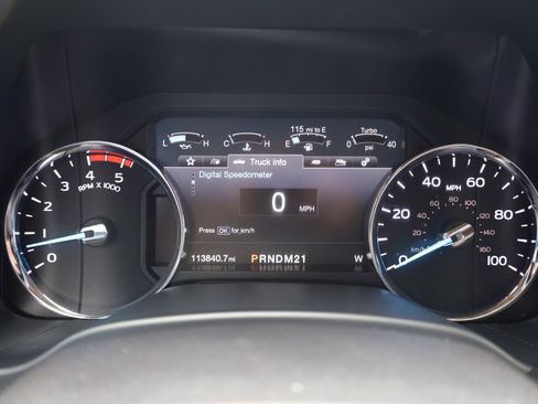 Used 2018 Ford F250 Lariat w/ Chrome Package image 9