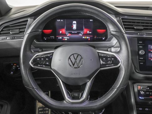 Used 2022 Volkswagen Tiguan SE R-Line image 27