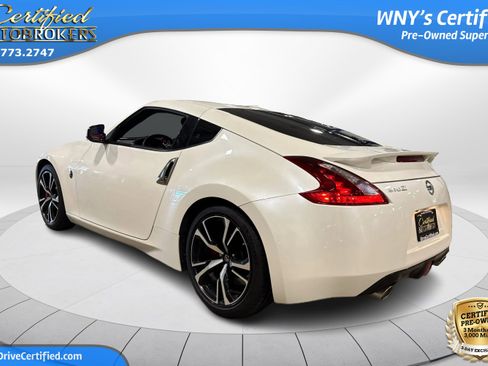 Used 2020 Nissan 370Z Touring Sport image 9