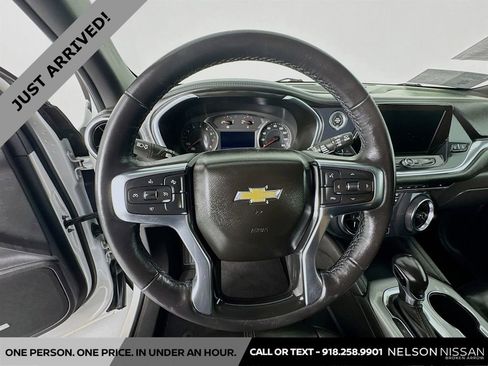 Used 2022 Chevrolet Blazer LT w/ Sound & Technology Package AWD/4WD image 11