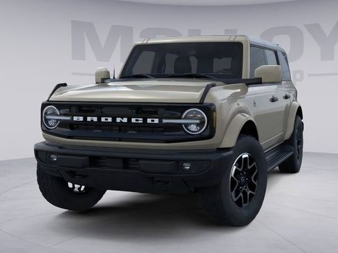 New 2026 Ford Bronco Outer Banks AWD/4WD image 2