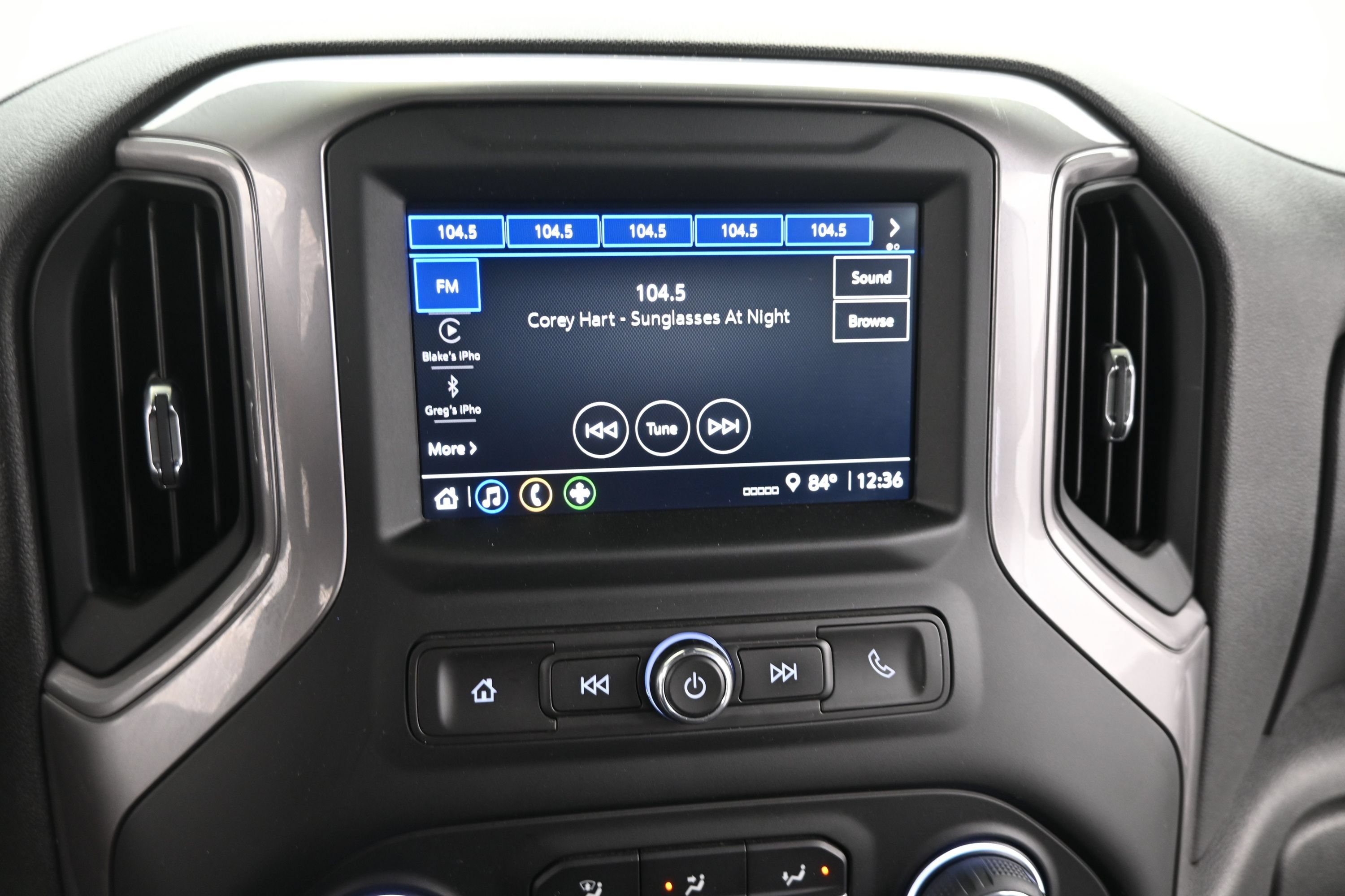 Used 2022 Chevrolet Silverado 1500 Custom Trail Boss w/ LPO, Dark Essentials Package AWD/4WD image 22