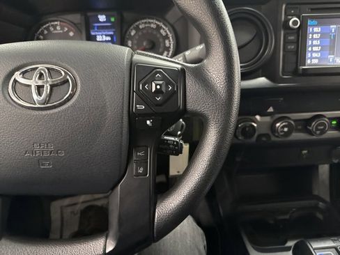 Used 2019 Toyota Tacoma SR image 22