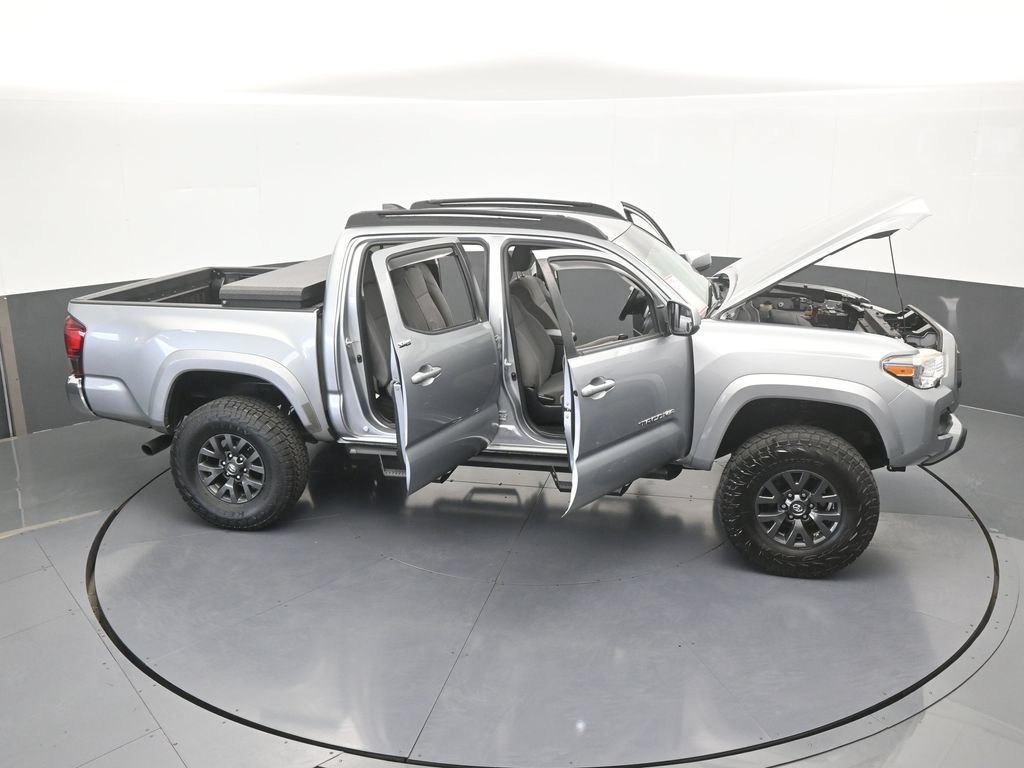 Used 2021 Toyota Tacoma SR5 w/ SR5 Appearance Package (SM) RWD image 69