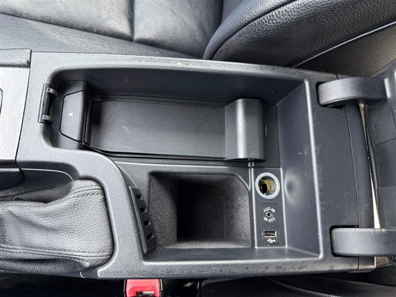 Used 2012 BMW 328i Convertible RWD image 31