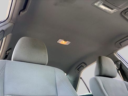 Used 2017 Toyota Camry LE FWD image 14