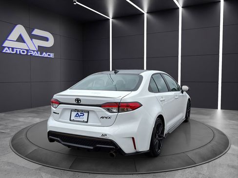 Used 2022 Toyota Corolla SE FWD image 6