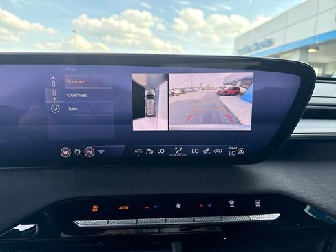 Used 2025 Buick Enclave Sport Touring image 22