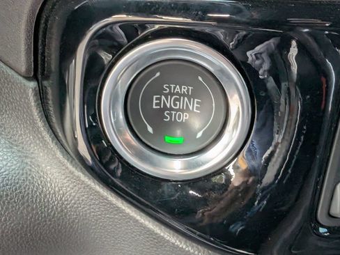 Used 2024 GMC Sierra 1500 SLT AWD/4WD image 19