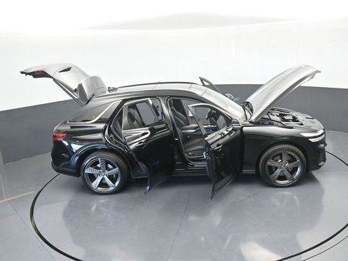 Used 2024 Genesis GV70 2.5T w/ Sport Prestige Package image 81